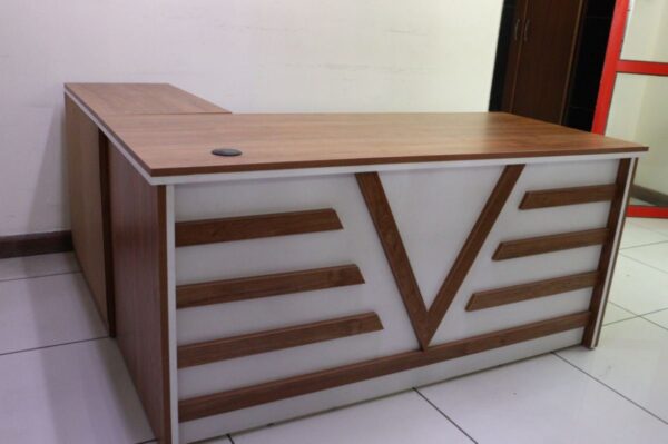 Zoe Modern Desk